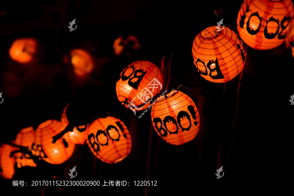 喝倒采!