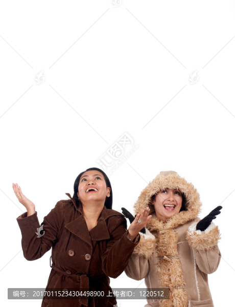 女性的棉大衣