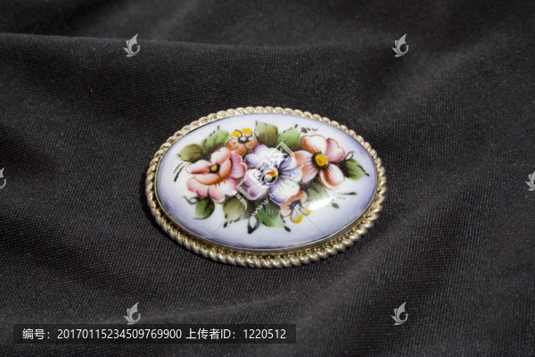 胸針