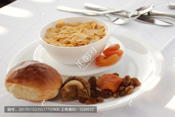 干果制品和玉米片