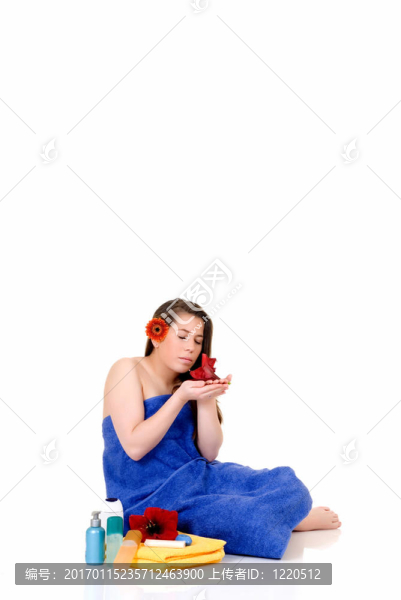年輕女子；水療中心