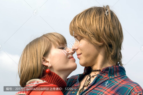 年輕夫婦戶外2的肖像