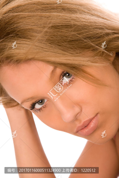 年輕的女人