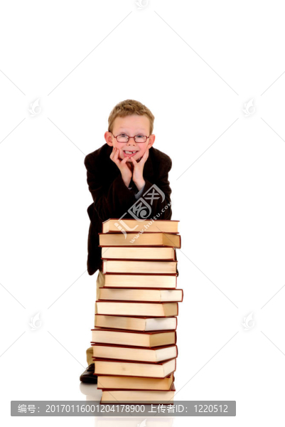 帶百科全書的小男孩