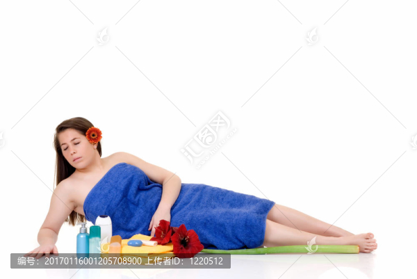 年輕女子；水療中心