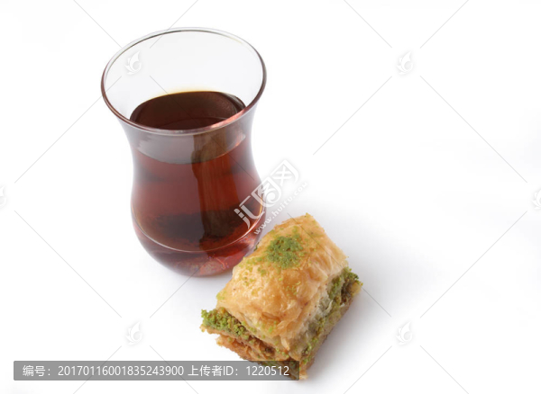 土耳其茶和果仁蜜餅