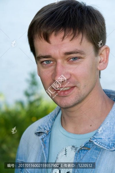 美麗的微笑的人