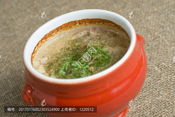 鍋里的湯