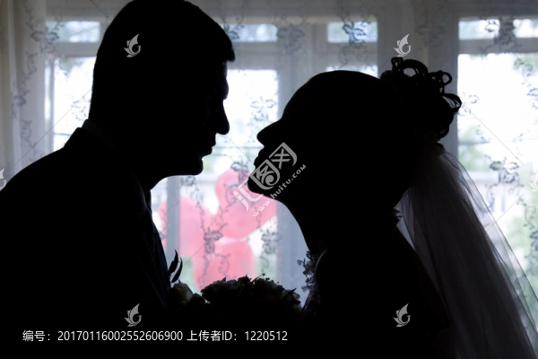 兩個剪影