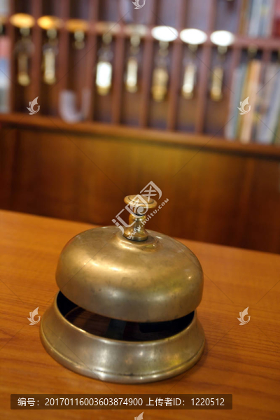 酒店銅鈴