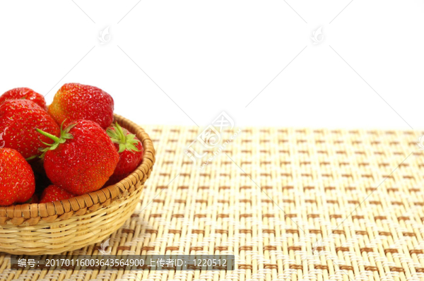 籃子里的草莓