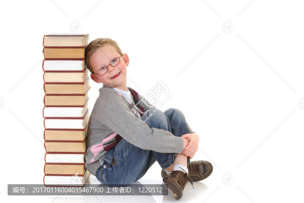 帶百科全書的小男孩