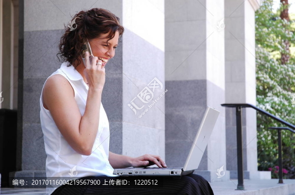 移動商務(wù)的女人