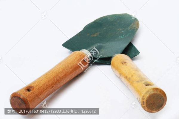 兩個手鏟