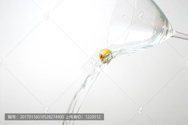 溢馬蒂尼