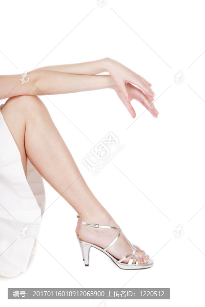銀色高跟鞋-匯圖網(wǎng) www.fosd68.com 銀色高跟鞋