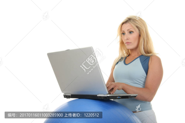 運(yùn)動(dòng)的球桌