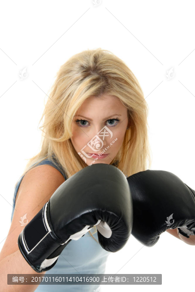 金發(fā)女拳
