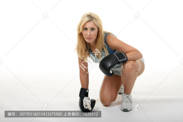 金發(fā)女拳