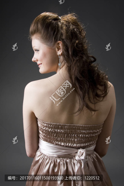 年輕美麗女人的肖像-匯圖網(wǎng) www.fosd68.com 年輕美麗女人的肖像