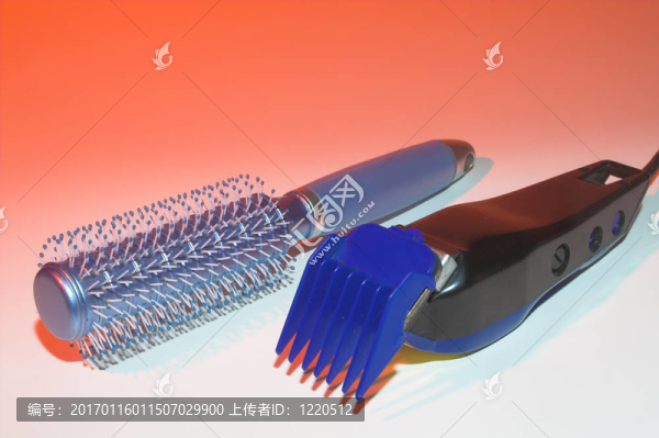 梳子和剪刀-匯圖網(wǎng) www.fosd68.com 梳子和剪刀