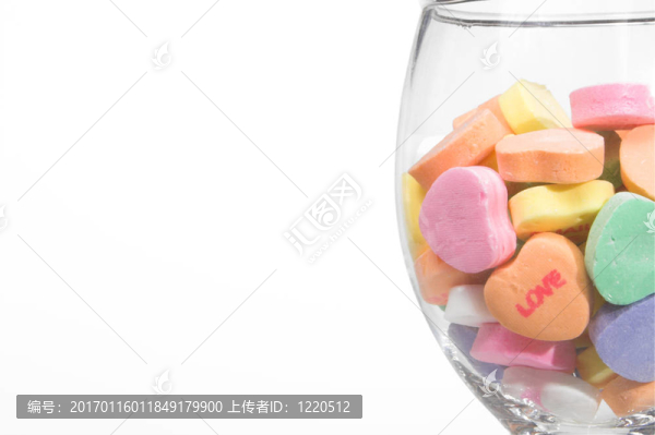 葡萄酒玻璃中的對(duì)話