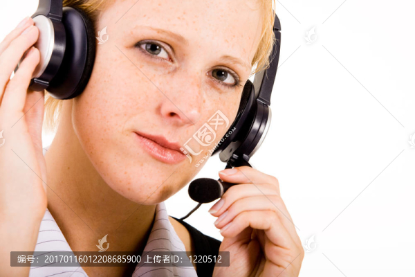 服務(wù)臺的女人