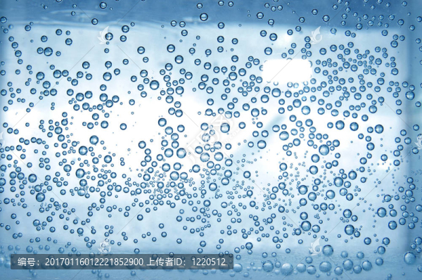 藍(lán)色泡泡水