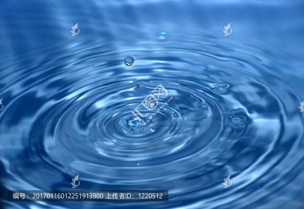 水