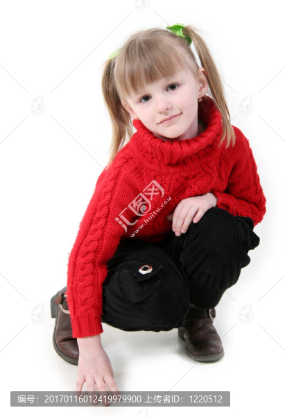 在紅色羊毛衫的女孩