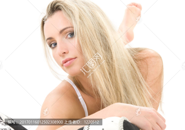 鋪設(shè)的金發(fā)女郎