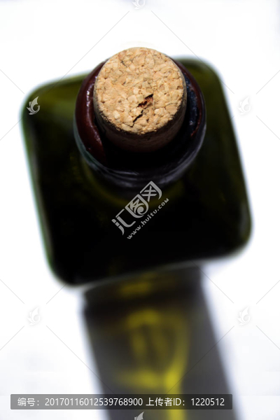 綠色的舊瓶子