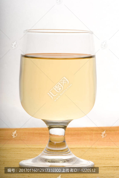 白葡萄酒