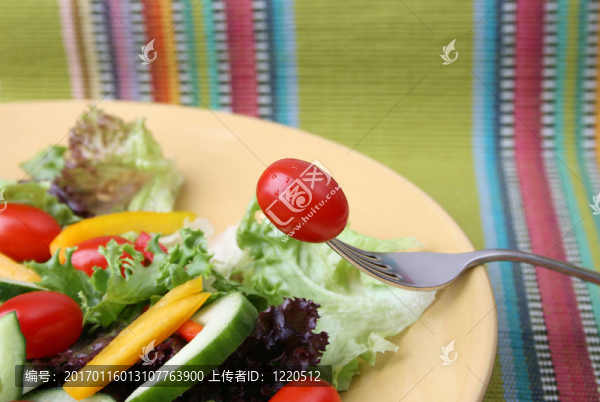 番茄對(duì)叉