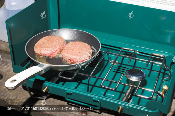 夏令營的漢堡包