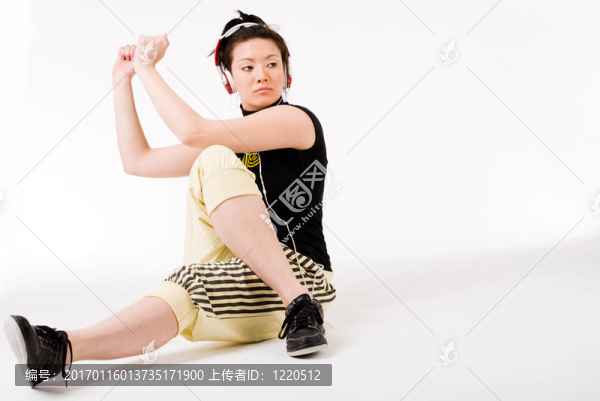 坐在我最喜歡的音樂(lè)上