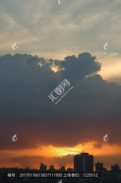 哈瓦那的天空在日落