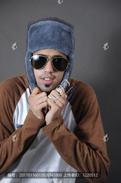 酷家伙在冬天的衣服