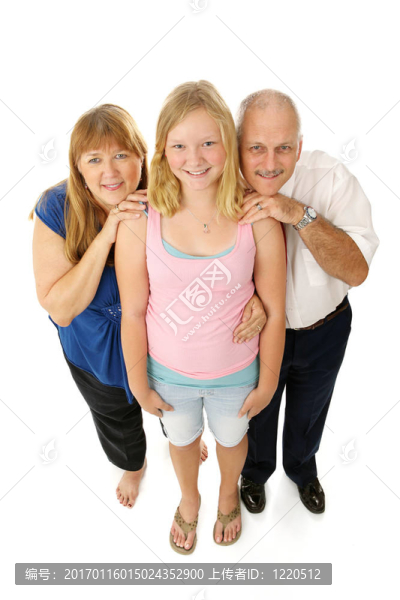 金發(fā)藍(lán)眼睛的家庭全身