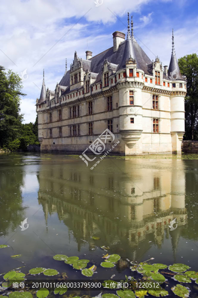 阿宰勒里多城堡；Loire；法國