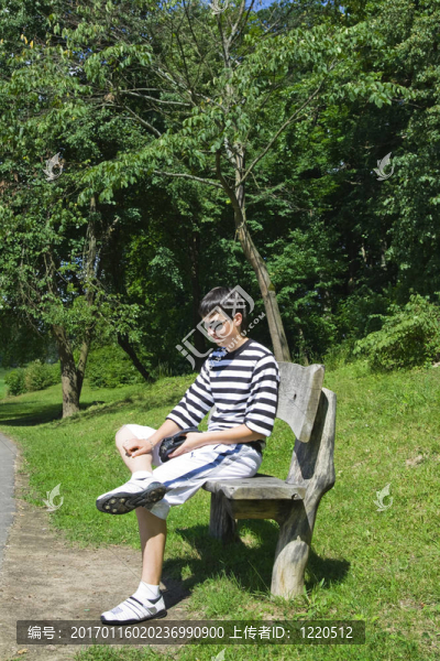公園里的年輕人