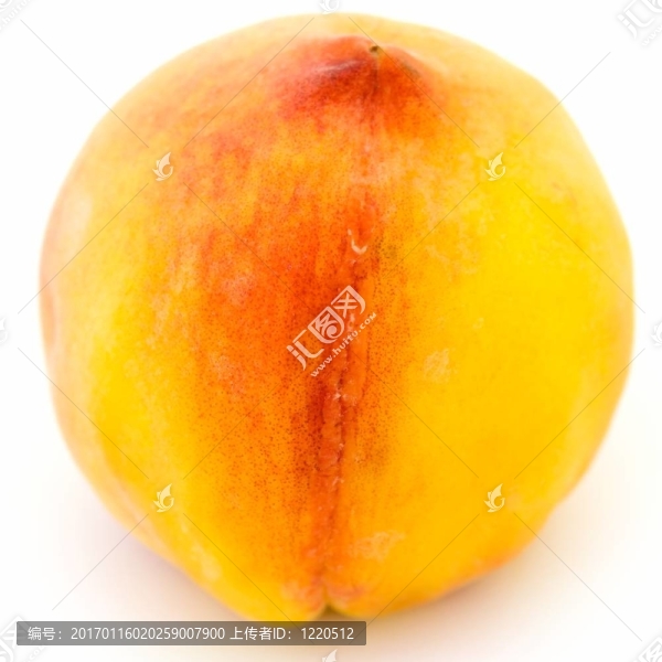 大的成熟的桃子