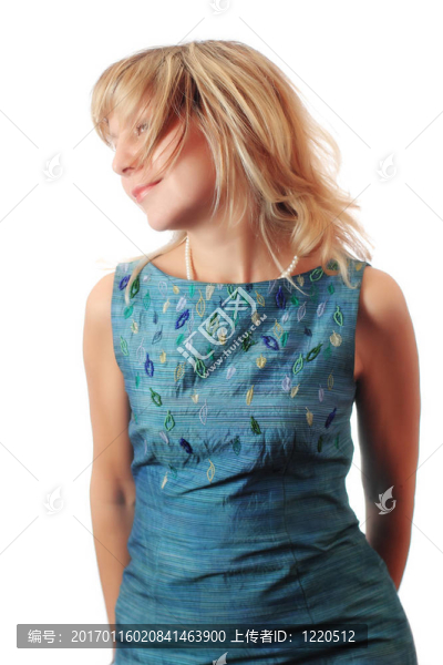 穿著綠色衣服的女人