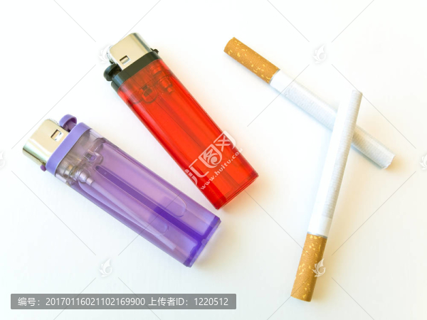 打火機和香煙