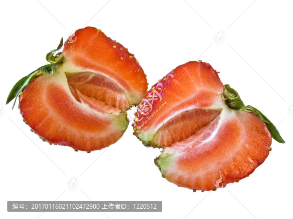 孤立的草莓片