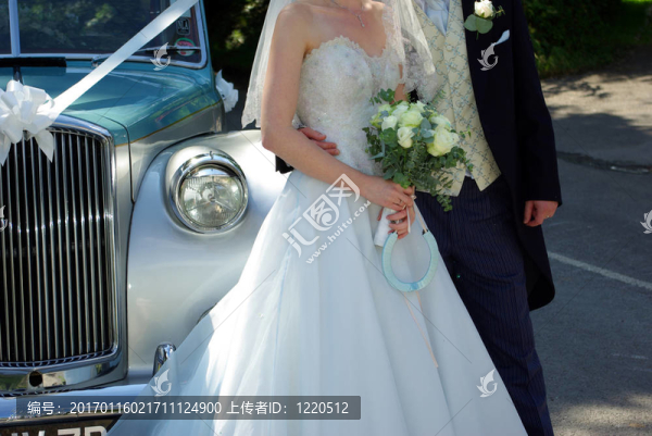 剛剛結(jié)婚