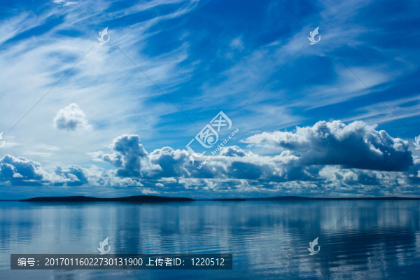 湖心島的夏日天空