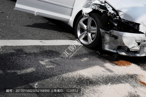 汽車碰撞的后果