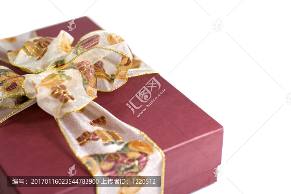 帶美麗絲帶的紅色禮品盒