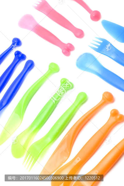 塑料器皿收起來